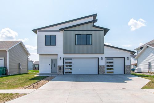 6013 Kodiak Ln, Horace, ND, 58047-5523 | Card Image
