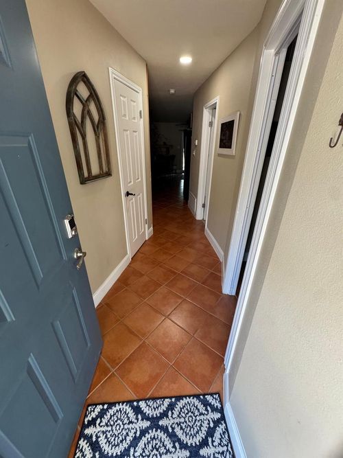 c1-943 Parkview Dr, Canyon Lake, TX, 78133-3314 | Card Image
