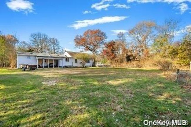 131 Middle Island Blvd, House other with 3 bedrooms, 3 bathrooms and null parking in Middle Island NY | Image 13