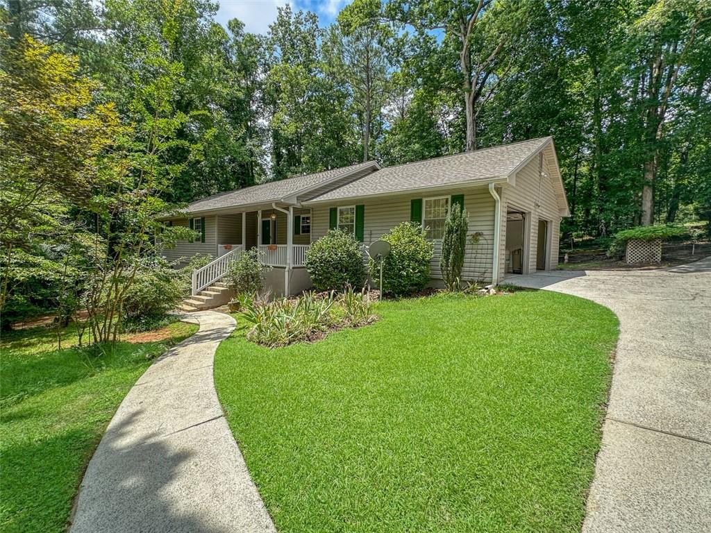 Tara Dr, Villa Rica, GA 30180