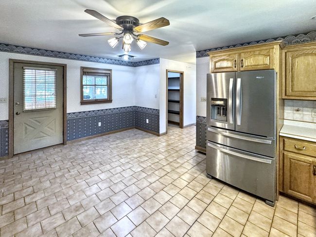 1204 W Reynolds St, House other with 3 bedrooms, 2 bathrooms and 6 parking in Pontiac IL | Image 11