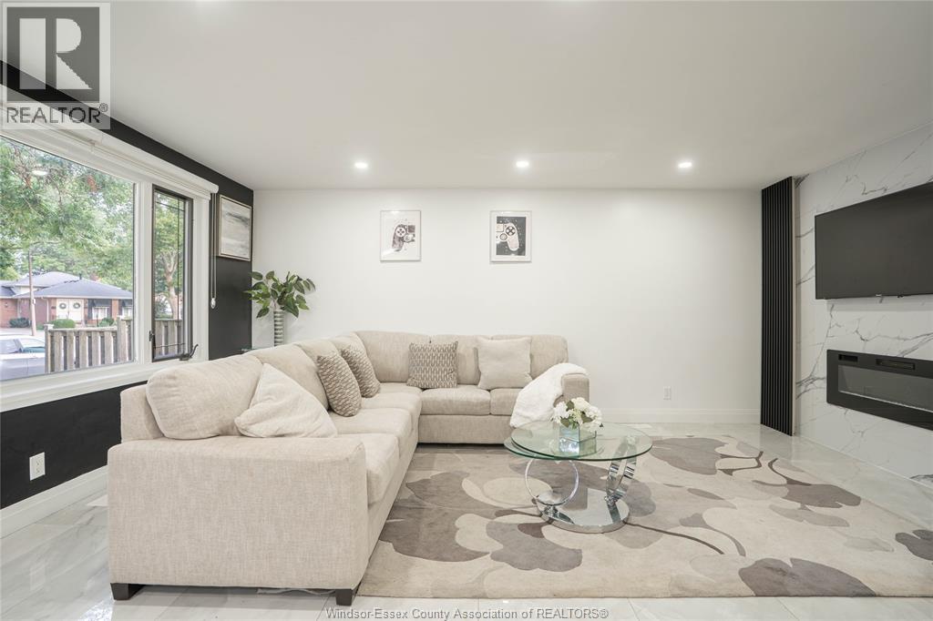 Residential in Windsor 5