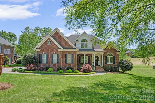 531 Oak Valley Boulevard, Advance, NC, 27006 | Card Image