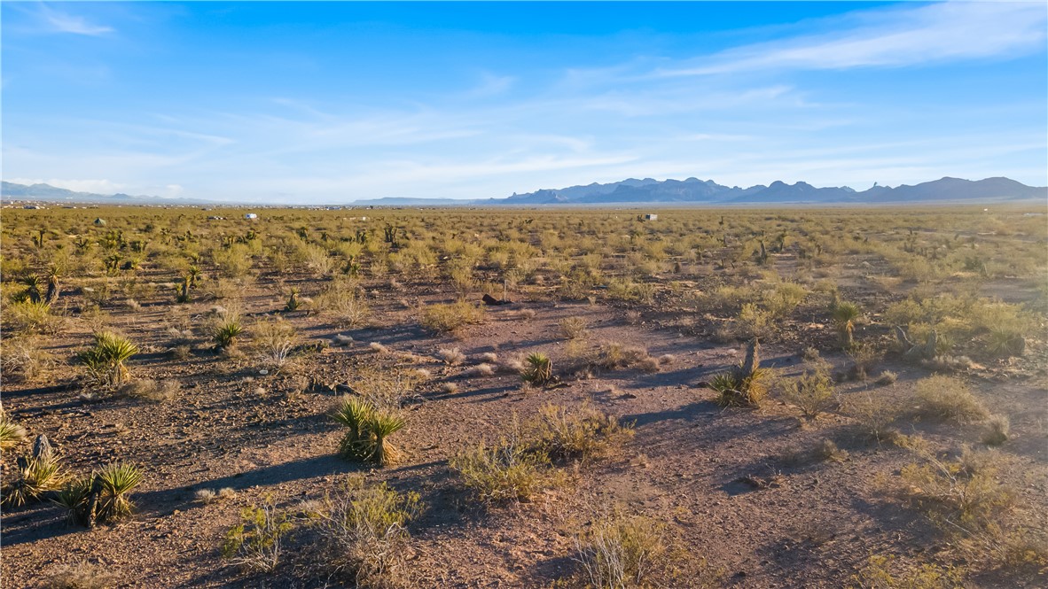 Land in Golden Valley 5