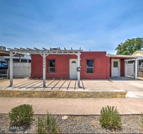 5543 W Gardenia Ave, Glendale, AZ, 85301-1950 | Card Image