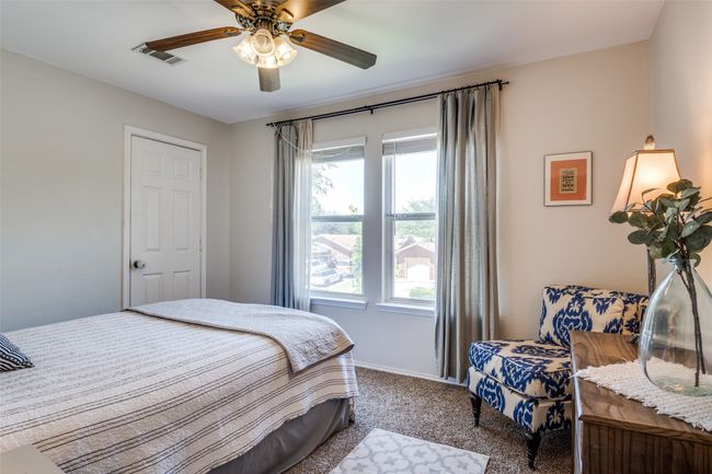 4018 Cedar Elm Ln, House other with 5 bedrooms, 3 bathrooms and null parking in Dallas TX | Image 15