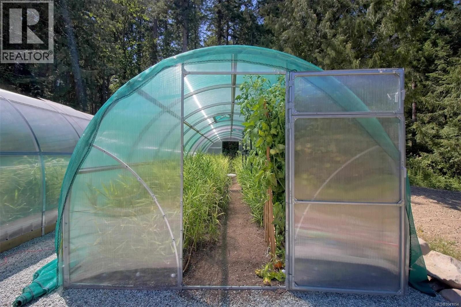 Residential in Salt Spring 4