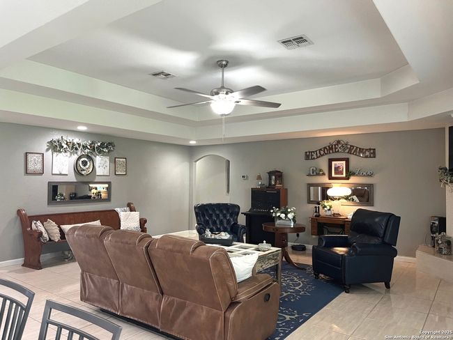 510 Jack Nickolaus Dr, House other with 3 bedrooms, 3 bathrooms and null parking in Devine TX | Image 11