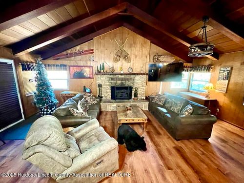 407 3rd St, Ruidoso, NM, 88345-7552 | Card Image