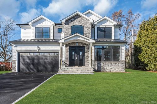 47 Shelter Hill Rd, Plainview, NY, 11803-4827 | Card Image
