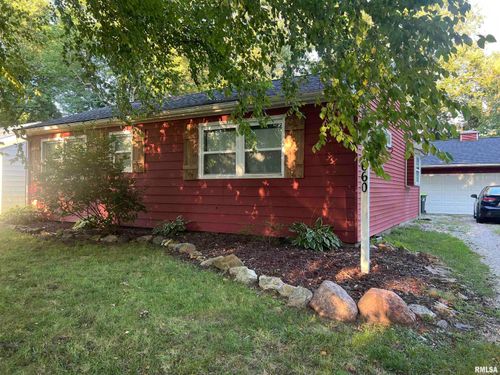 1660 Elmwood St, South Jacksonville, IL, 62650-3420 | Card Image