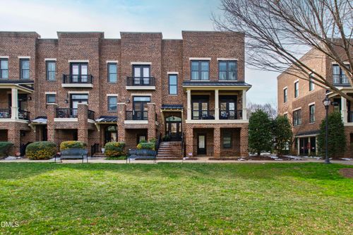 apt-104-520 John Haywood Way, Raleigh, NC, 27604-1811 | Card Image