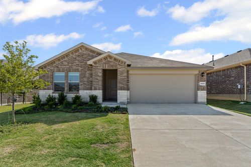 8229 Coffee Springs Dr, Fort Worth, TX, 76131-3070 | Card Image
