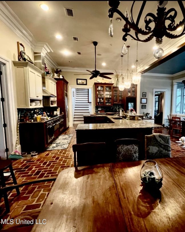 Kitchen | Image 85
