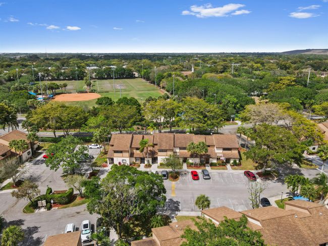 4709 Nw 30 Th St, Condo with 3 bedrooms, 3 bathrooms and null parking in Coconut Creek FL | Image 36