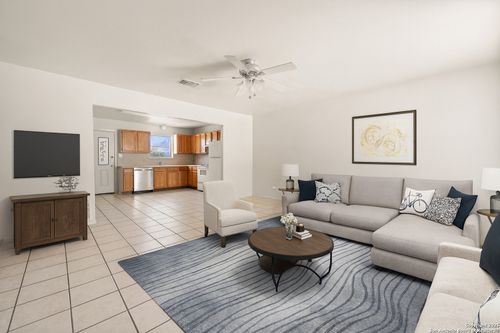 unit-c-1118 W Goodwin St, Pleasanton, TX, 78064-3991 | Card Image