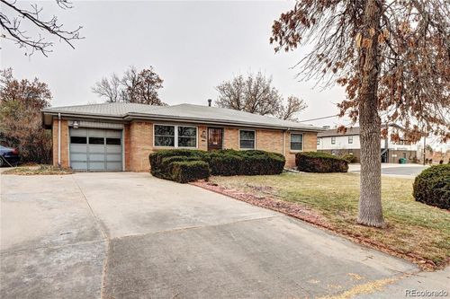 599 Ursula St, Aurora, CO, 80011-8517 | Card Image