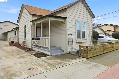 2155 Chestnut St, Livermore, CA, 94551-6803 | Card Image