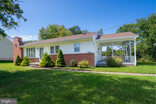 1911 Fairview Dr, BERKELEY SPRINGS, WV, 25411-3227 | Card Image