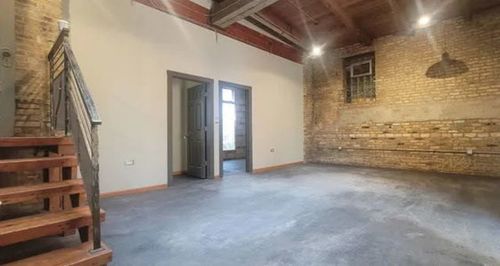 4-1611 Simpson St, Evanston, IL, 60201-3039 | Card Image