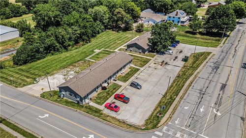 506-504-506 Se 12th St, Oak Grove, MO, 64075-9539 | Card Image
