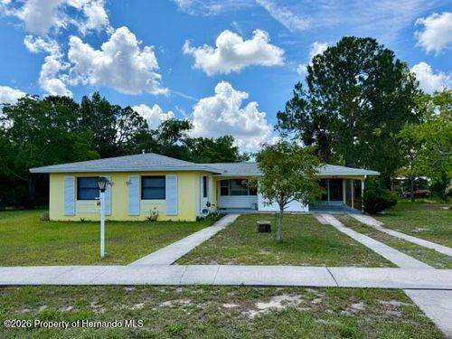 6848 Treehaven Drive, SPRING HILL, FL, 34606 | Card Image