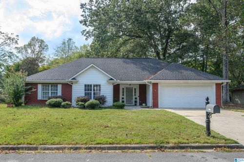 6424 Willow Ridge Cir, Gardendale, AL, 35071-2163 | Card Image