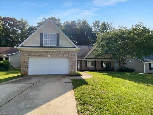 615 Walnut Crossing Dr, Whitsett, NC, 27377-9310 | Card Image