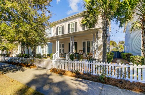 1368 Founders Way, Mount Pleasant, SC, 29464-3994 | Card Image