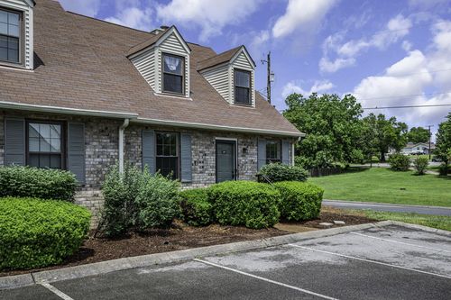 200 Deerpoint Ct, Hendersonville, TN, 37075-3986 | Card Image