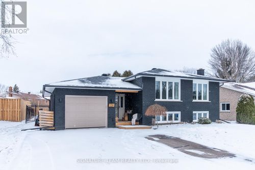 130 Noik Drive, Pembroke, ON, K8A8B8 | Card Image