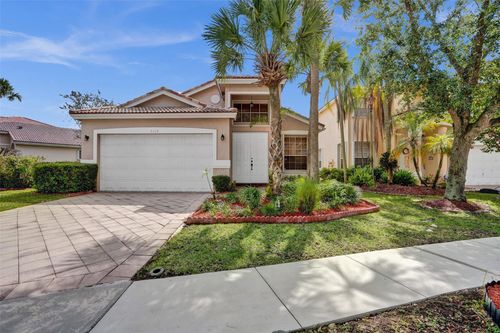5329 Nw 126th Dr, Coral Springs, FL, 33076-3405 | Card Image