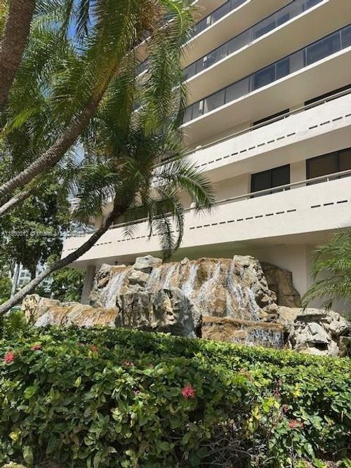 apt-5c-19667 Turnberry Way, Aventura, FL, 33180-2508 | Card Image