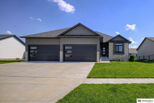 14711 Bailie St, Waverly, NE, 68462-1652 | Card Image