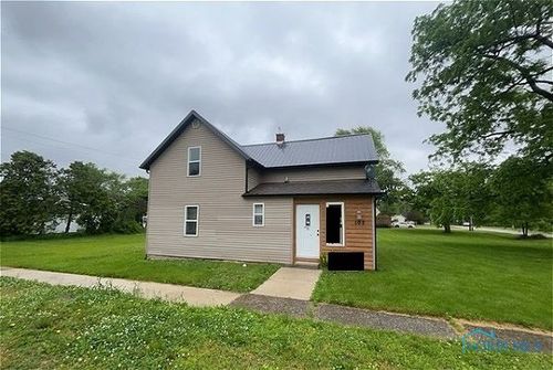 102 N Maple St, Payne, OH, 45880-9069 | Card Image