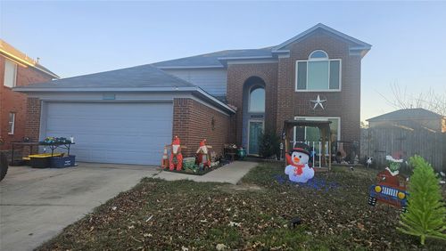 1101 Highland Station Dr, Saginaw, TX, 76131-4825 | Card Image