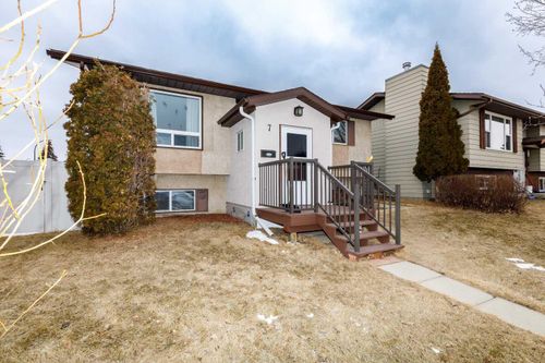 7 Mclevin Crescent, Red Deer, AB, T4R1S8 | Card Image