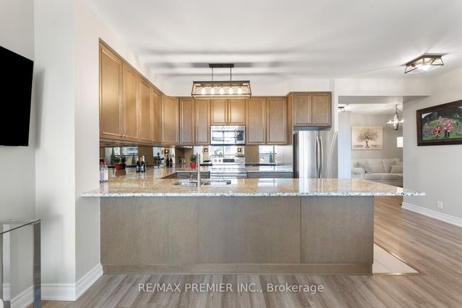 209 - 9235 Jane St, Condo with 2 bedrooms, 1 bathrooms and 1 parking in Vaughan ON | Image 13