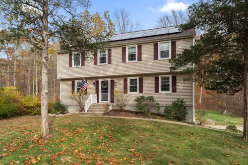 747 Route 80, Guilford, CT, 06437-1227 | Card Image