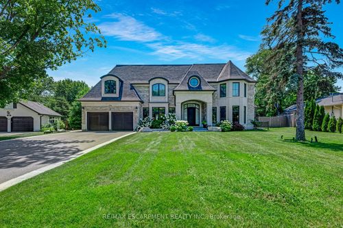 714 Atoka Dr, Mississauga, ON, L5H1Y6 | Card Image