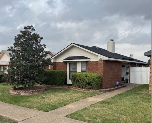 209 Overland Trl, Mesquite, TX, 75149-1741 | Card Image