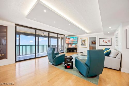 apt-702-9653 Gulf Shore Dr, NAPLES, FL, 34108-2088 | Card Image