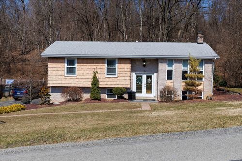 5 Wesley St, Charleroi, PA, 15022-9445 | Card Image