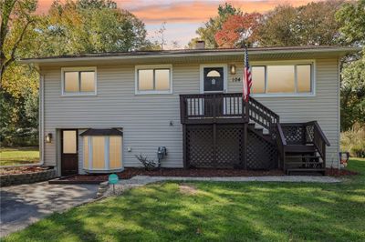 104 Lakewood Dr, House other with 3 bedrooms, 1 bathrooms and 2 parking in North Sewickley Twp PA | Image 2