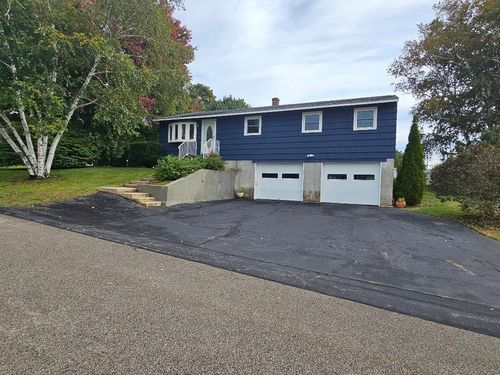 34 Meadow Ln, Greenland, NH, 03840-6204 | Card Image