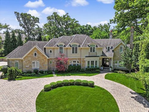 12 Carlisle Dr, Oak Brook, IL, 60523-1709 | Card Image