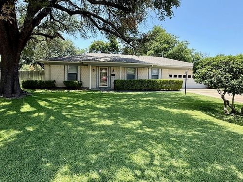 3820 Sagebrush Rd, Benbrook, TX, 76116-8514 | Card Image