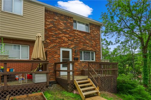 448-448 Brierly Ln, West Mifflin, PA, 15122 | Card Image
