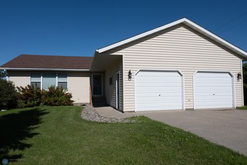 306 3rd St Nw, Rothsay, MN, 56579-4134 | Card Image