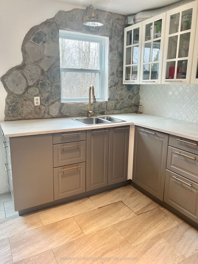 5230 Thunder Rd, House other with 2 bedrooms, 1 bathrooms and 6 parking in Carlsbad Springs ON | Image 6